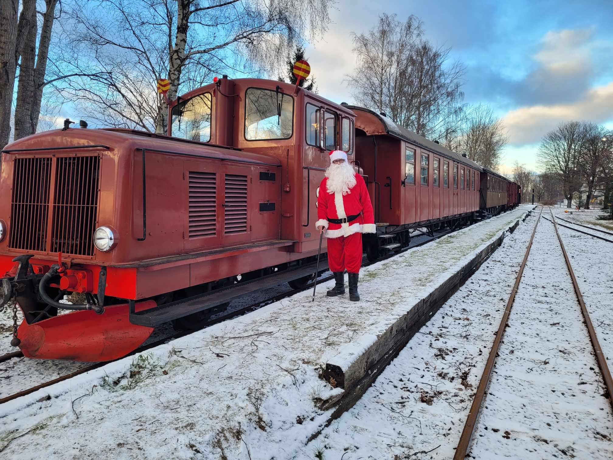 Santa by the train